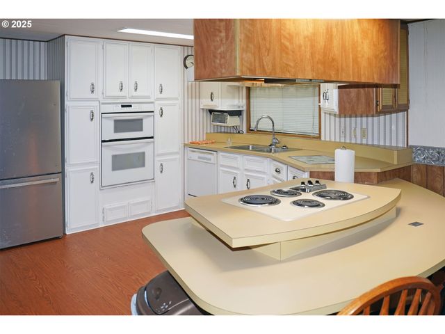 100 Sw 195TH Ave #49, Beaverton, OR 97006