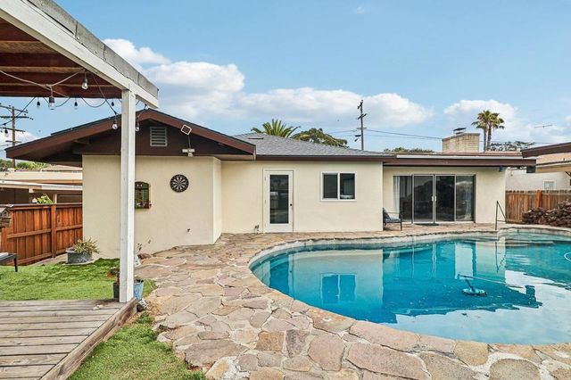 9535 Lakeview Drive, La Mesa, CA 91942