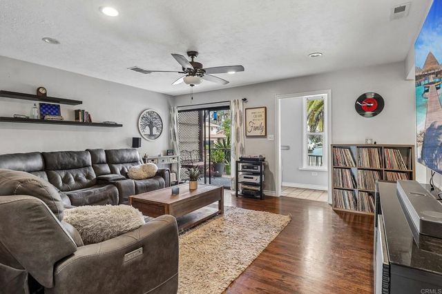9535 Lakeview Drive, La Mesa, CA 91942