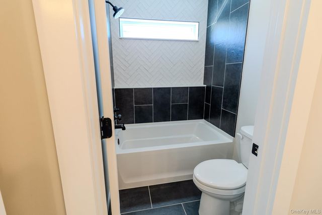 29 Hubbard Road, Middletown, NY 10940