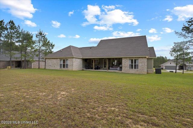 29 Pipestone, Sumrall, MS 39482