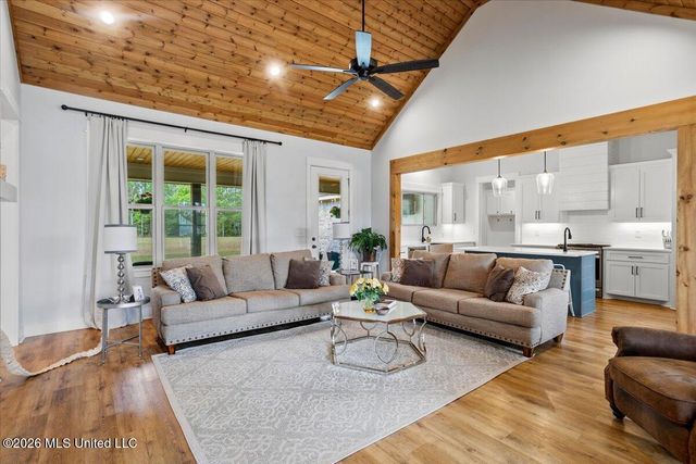 29 Pipestone, Sumrall, MS 39482