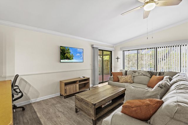 1089 Raintree Drive, Palm Beach Gardens, FL 33410