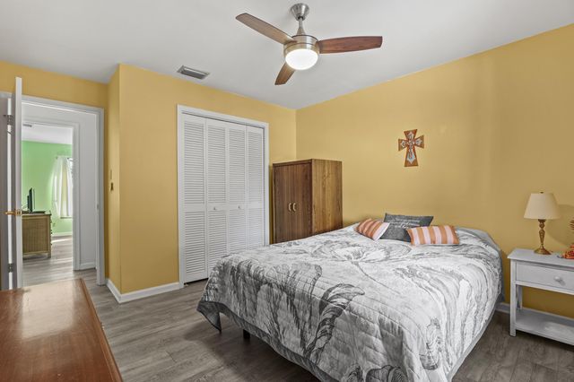 1089 Raintree Drive, Palm Beach Gardens, FL 33410