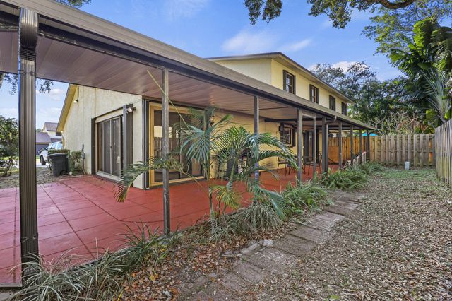 1089 Raintree Drive, Palm Beach Gardens, FL 33410