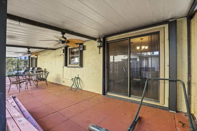 1089 Raintree Drive, Palm Beach Gardens, FL 33410