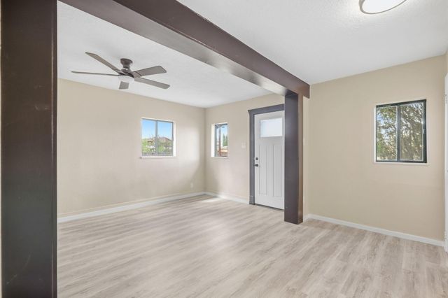526 Apache Avenue NW, Albuquerque, NM 87102