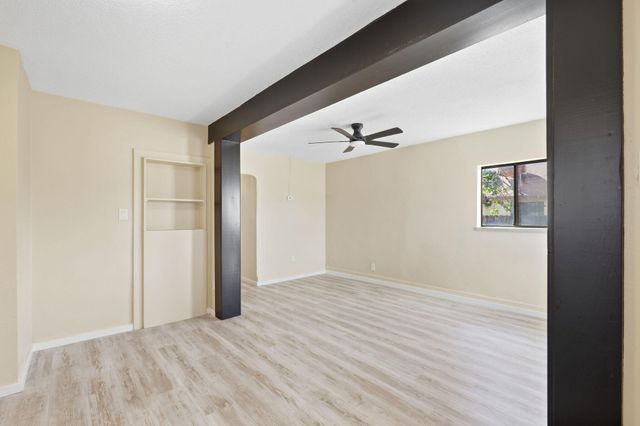 526 Apache Avenue NW, Albuquerque, NM 87102
