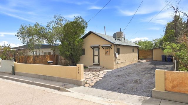 526 Apache Avenue NW, Albuquerque, NM 87102