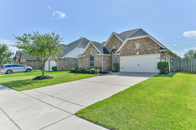 2106 Granite Pass Drive, Pearland, TX 77581