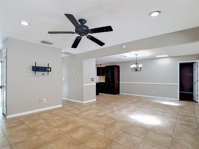 811 AMBASSADOR LOOP, Tampa, FL 33613