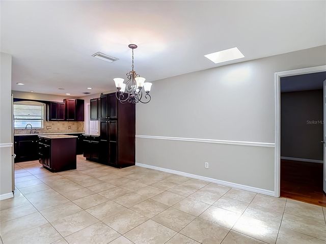 811 AMBASSADOR LOOP, Tampa, FL 33613