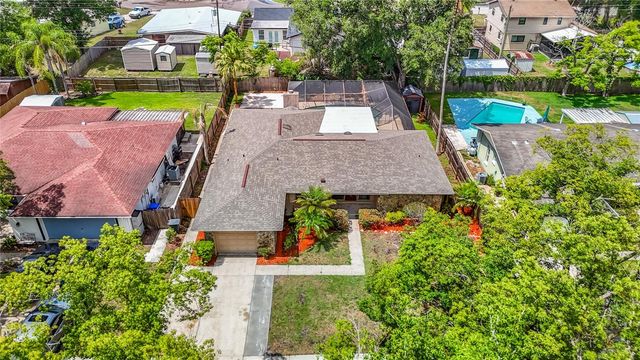 811 AMBASSADOR LOOP, Tampa, FL 33613
