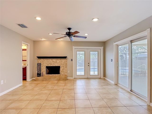 811 AMBASSADOR LOOP, Tampa, FL 33613