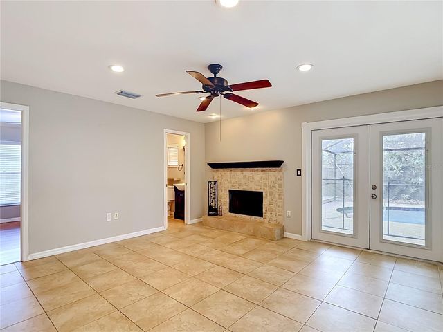 811 AMBASSADOR LOOP, Tampa, FL 33613