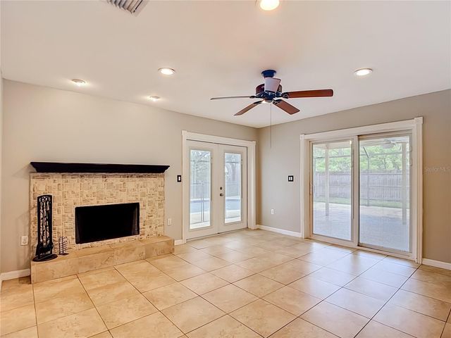 811 AMBASSADOR LOOP, Tampa, FL 33613