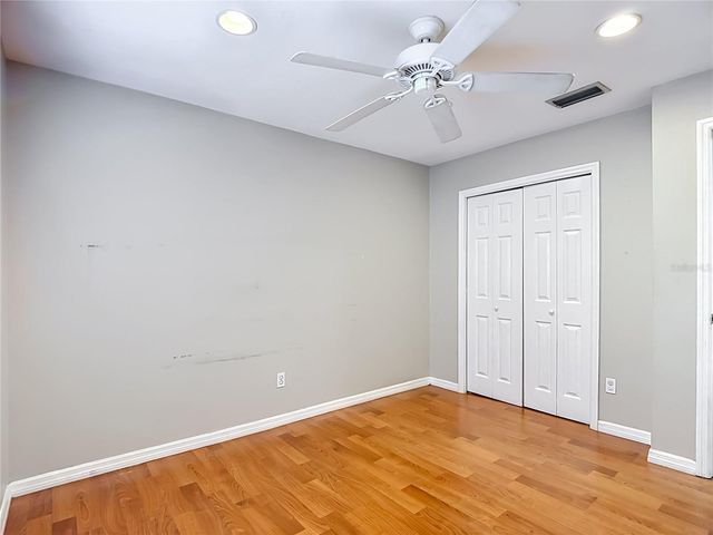 811 AMBASSADOR LOOP, Tampa, FL 33613