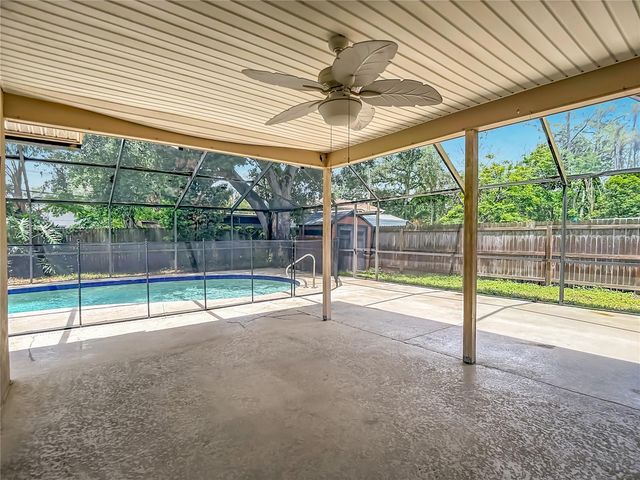 811 AMBASSADOR LOOP, Tampa, FL 33613