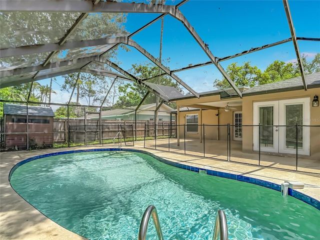 811 AMBASSADOR LOOP, Tampa, FL 33613