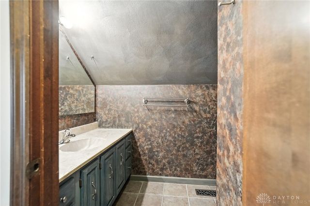 3211 Tarleton Drive, Beavercreek, OH 45434