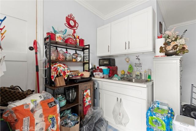 9549 Mallison, South Gate, CA 90280