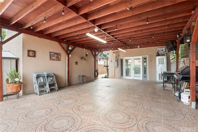 9549 Mallison, South Gate, CA 90280
