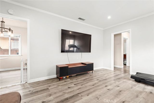 9549 Mallison, South Gate, CA 90280