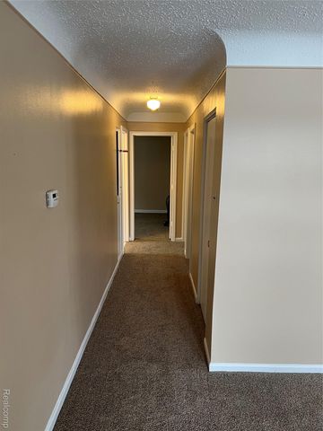 7411 N Vernon Street, Dearborn Heights, MI 48127