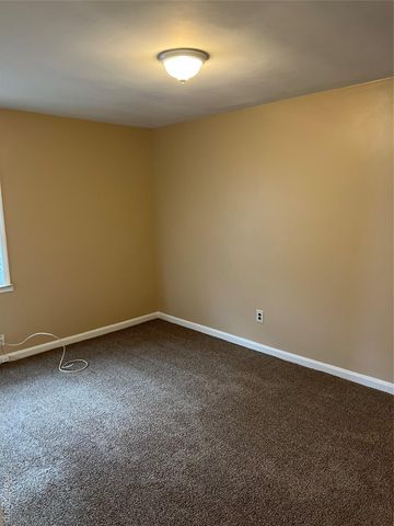 7411 N Vernon Street, Dearborn Heights, MI 48127