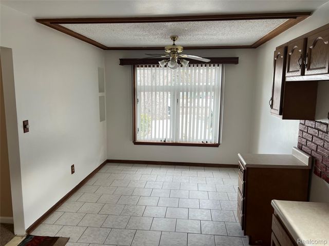 7411 N Vernon Street, Dearborn Heights, MI 48127