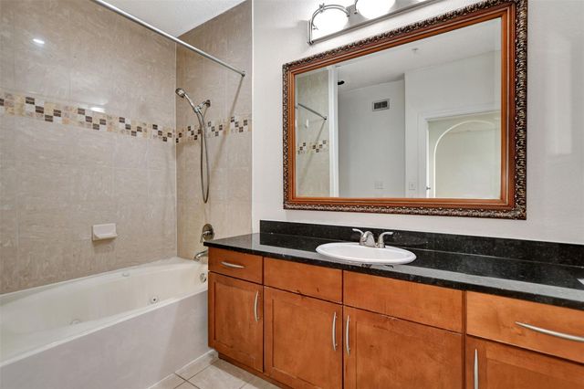 2299 Lone Star Drive 526, Sugar Land, TX 77479