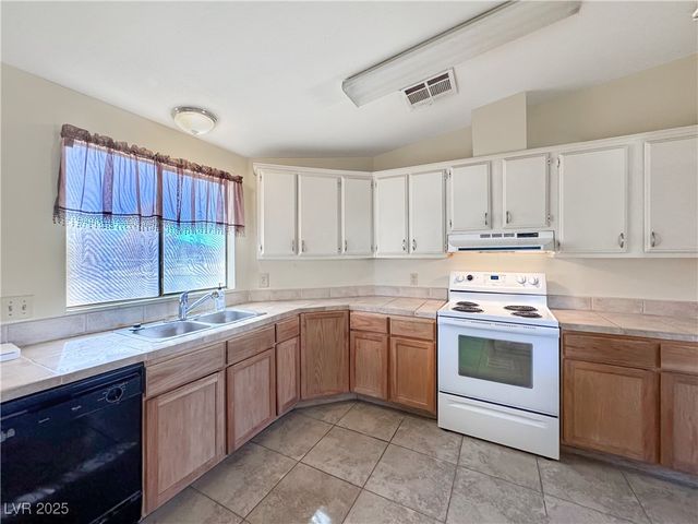 4850 Pontiac Circle, Pahrump, NV 89048