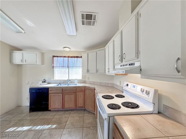 4850 Pontiac Circle, Pahrump, NV 89048