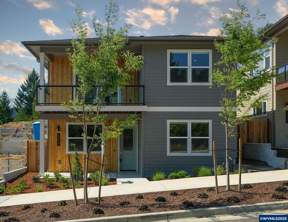 2059 NW Century Dr, Corvallis, OR 97330