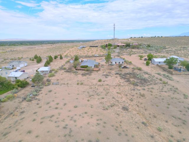 21 San Fernando Avenue, Los Lunas, NM 87031