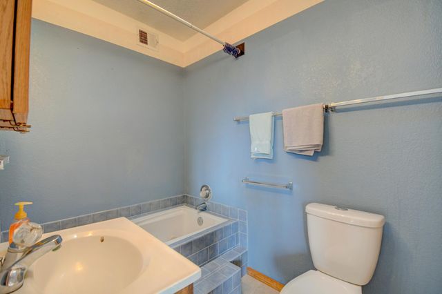 21 San Fernando Avenue, Los Lunas, NM 87031