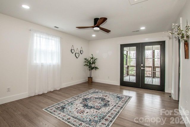 6229 Mountain Grove Road, Hickory, NC 28602