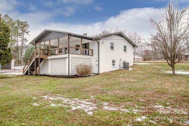 6229 Mountain Grove Road, Hickory, NC 28602