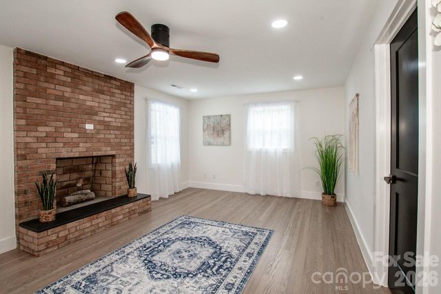 6229 Mountain Grove Road, Hickory, NC 28602