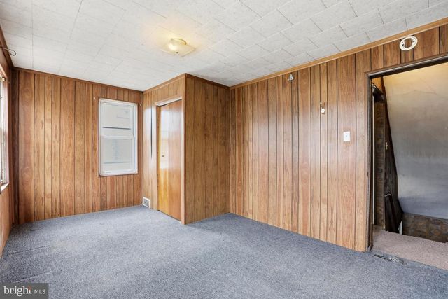 25 WATER ST, Reading, PA 19605