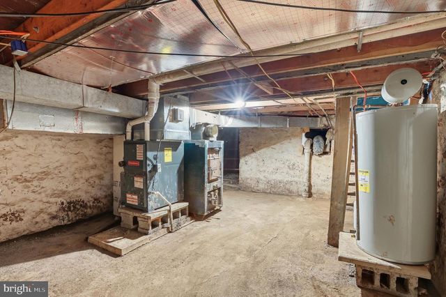 25 WATER ST, Reading, PA 19605