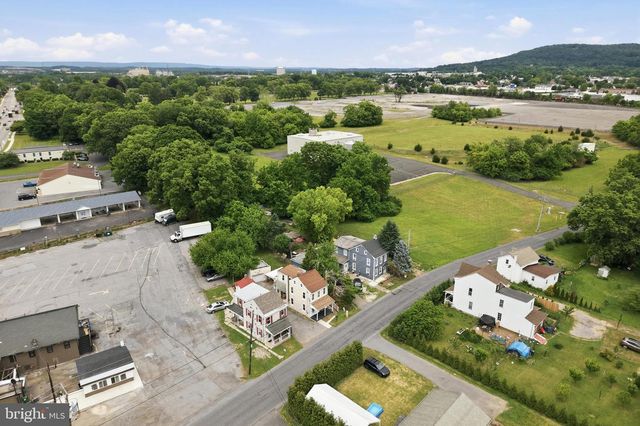 25 WATER ST, Reading, PA 19605