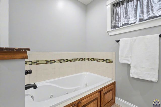 2807 Harper St, Lawrence, KS 66046