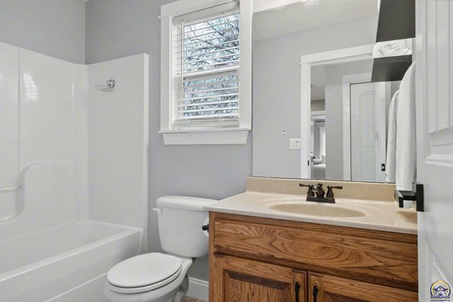 2807 Harper St, Lawrence, KS 66046