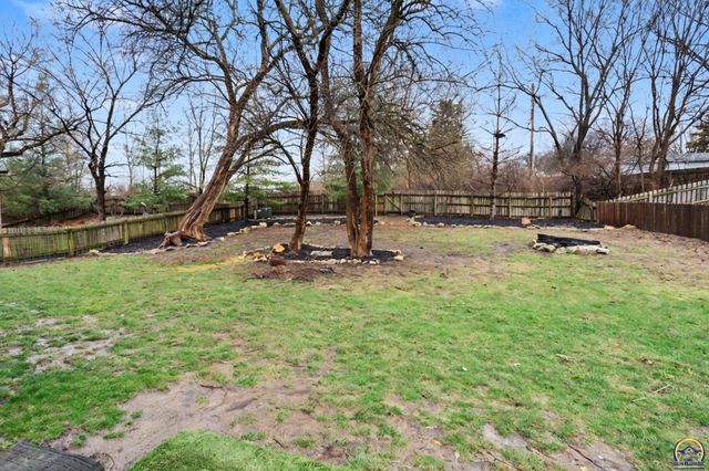 2807 Harper St, Lawrence, KS 66046