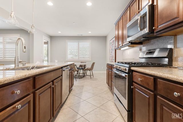 14812 Lemon Lily Drive, Bakersfield, CA 93314