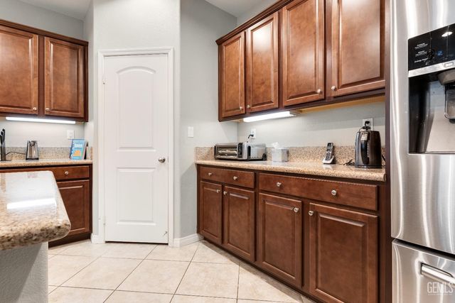 14812 Lemon Lily Drive, Bakersfield, CA 93314