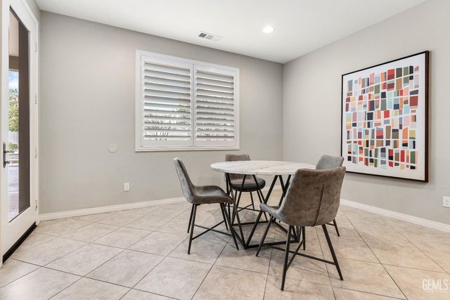 14812 Lemon Lily Drive, Bakersfield, CA 93314