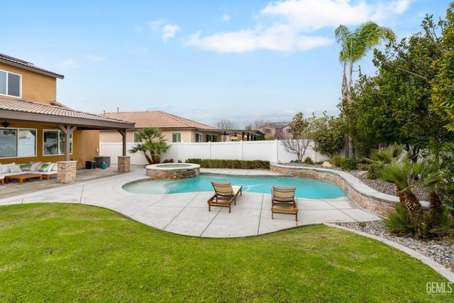 14812 Lemon Lily Drive, Bakersfield, CA 93314