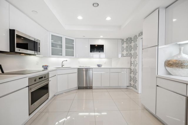 2100 S Ocean Boulevard Ph 607n, Palm Beach, FL 33480